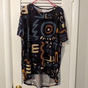 LulaRoe Irma shirt - size XS - NWT